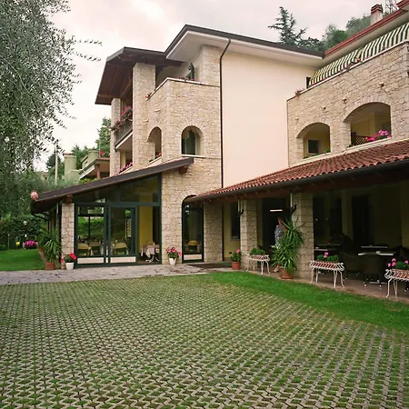 Veronesi 3*