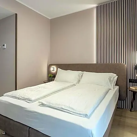 Hotell Veronesi 3*