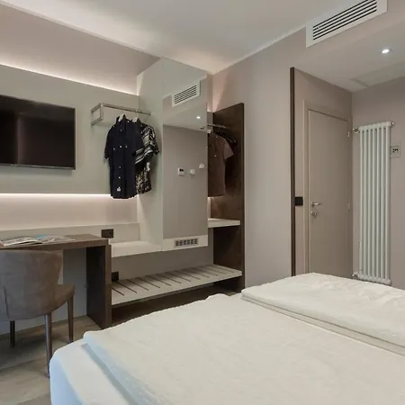 Veronesi 3* Brenzone sul Garda